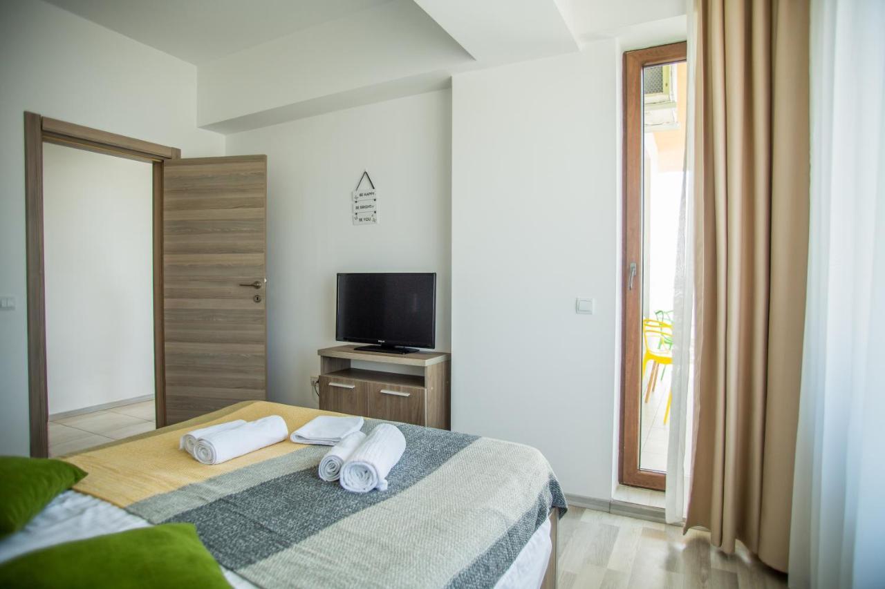 Bella Vista Summerland Mamaia Εξωτερικό φωτογραφία